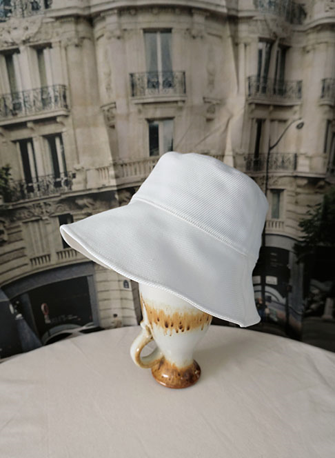 Bucket HAT &#039;natural white